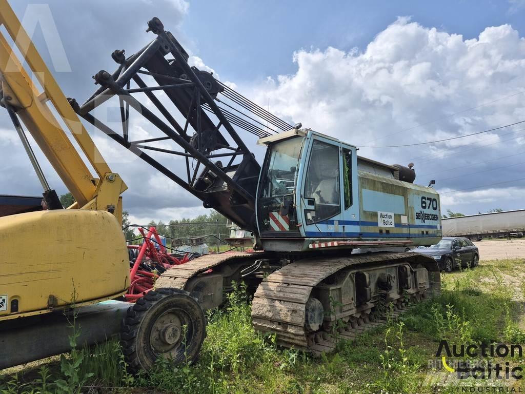 Sennebogen 670R رافعات مجنزرة