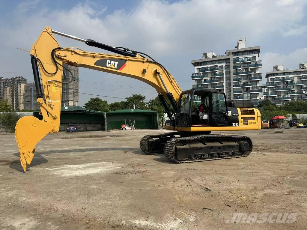 CAT 330 D حفارات زحافة
