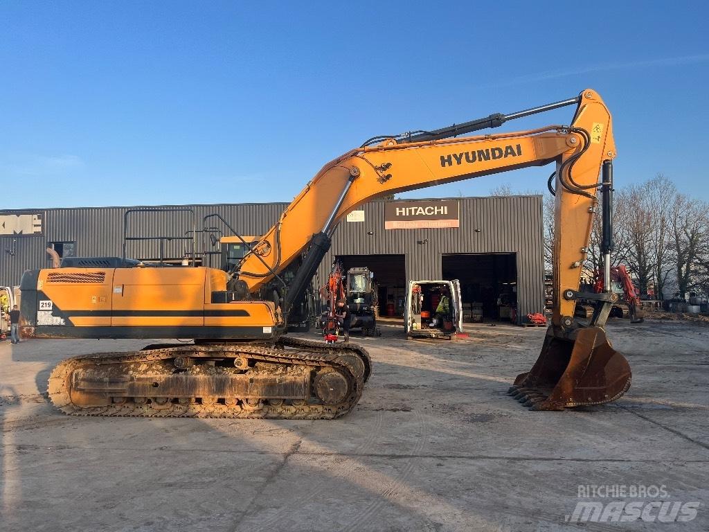 Hyundai HX 330 L حفارات زحافة