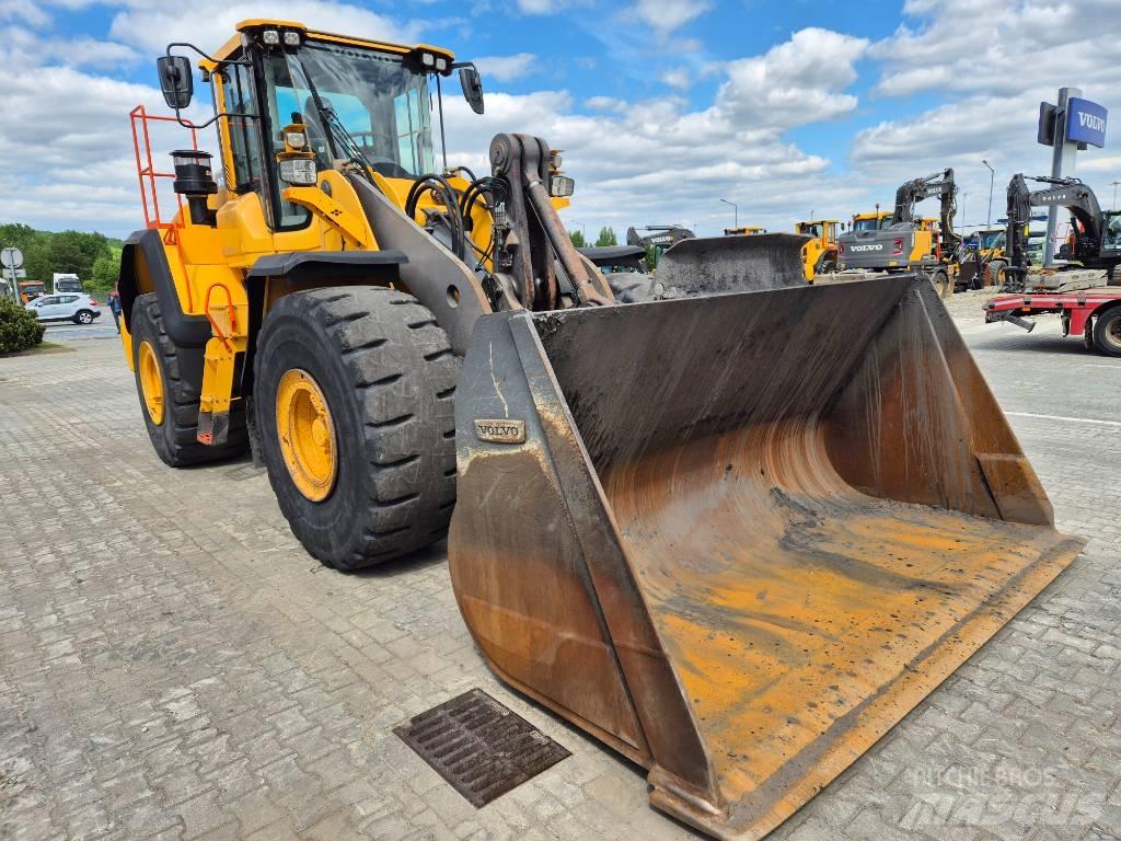 Volvo L 180 H لوادر بعجل