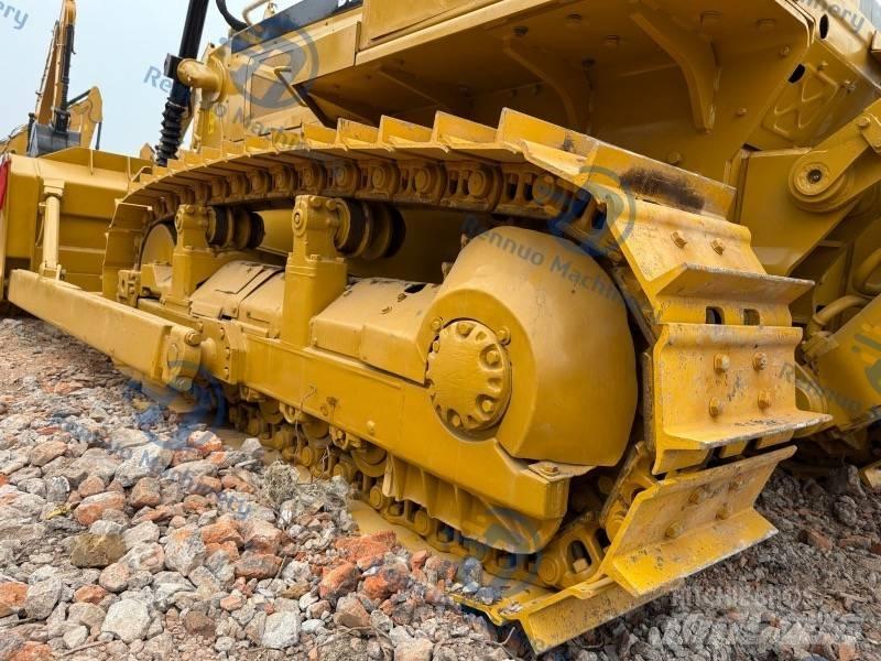 CAT D 7 G بلدوزرات مجنزرة