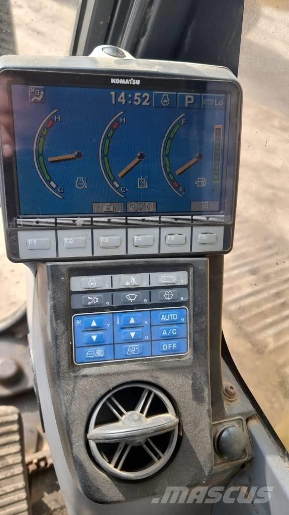 Komatsu 210 - 8 Long حفارات زحافة
