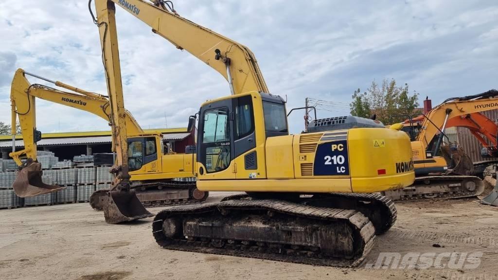 Komatsu 210 - 8 Long حفارات زحافة