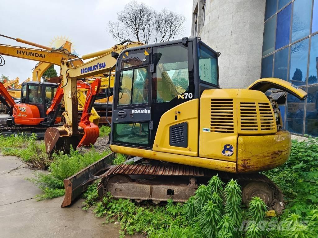 Komatsu PC 70-8 حفارات زحافة
