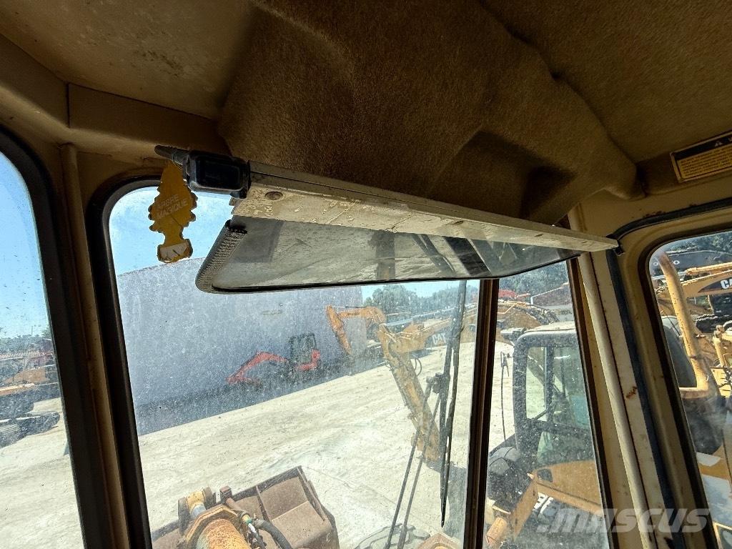 CAT 950 F لوادر بعجل