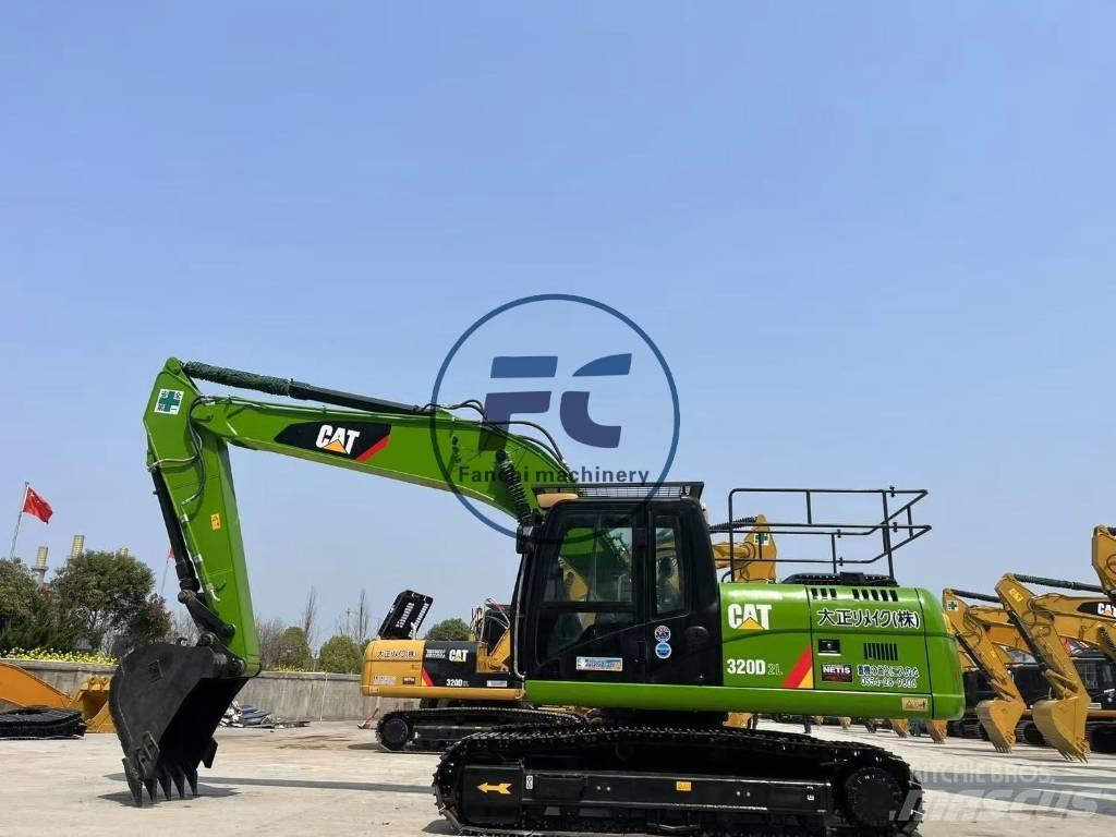 CAT 320 D 2 حفارات زحافة