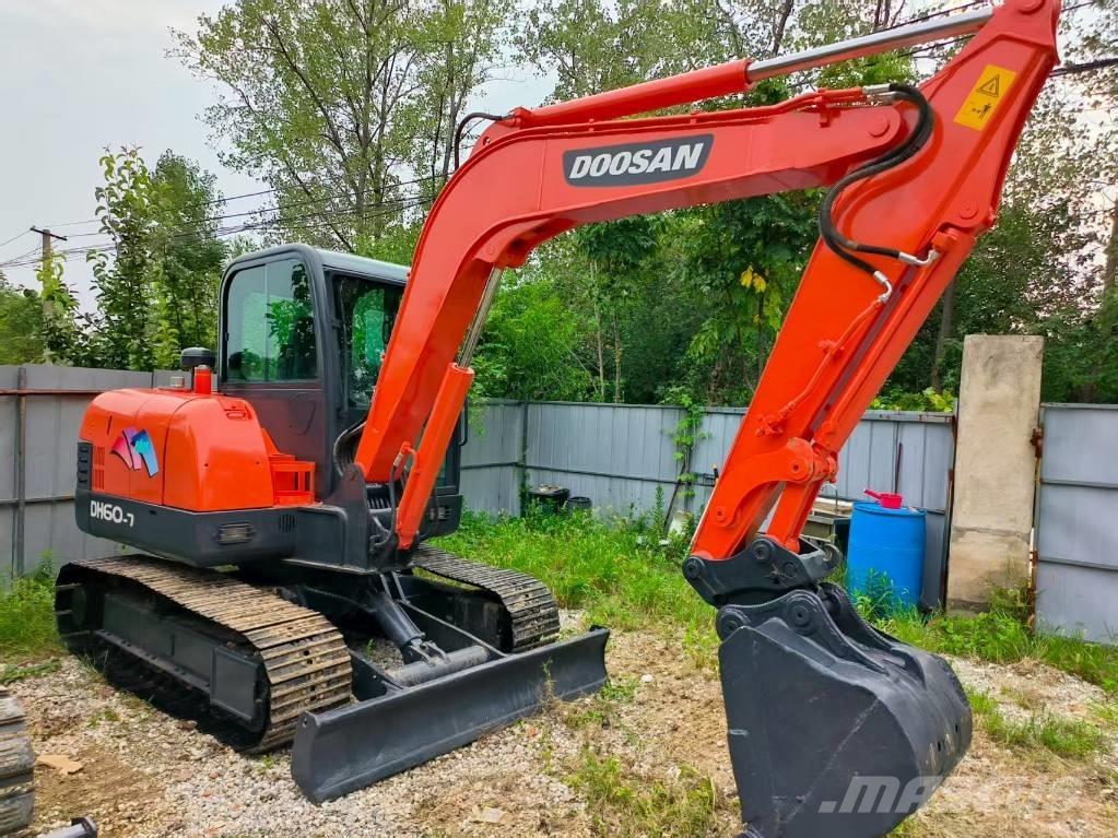 Doosan DH 60 حفارات صغيرة أقل من 7 طن (حفارات صغيرة)