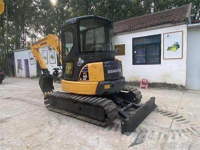 Komatsu pc40mr حفارات زحافة