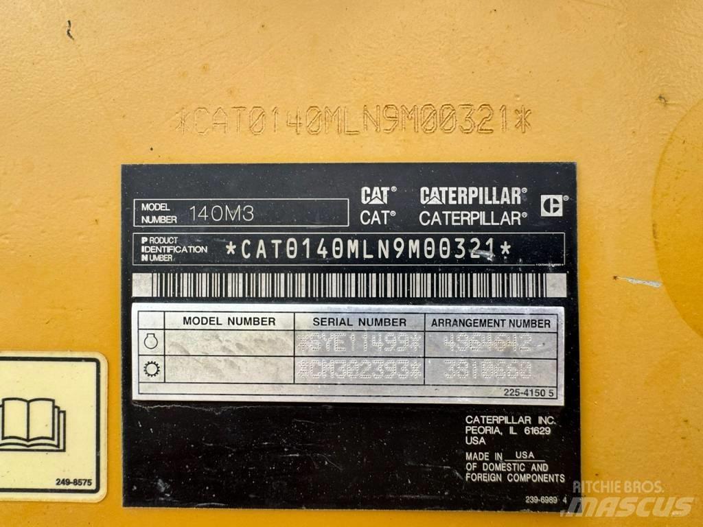 CAT 140M3 معدات تمهيد الطرق