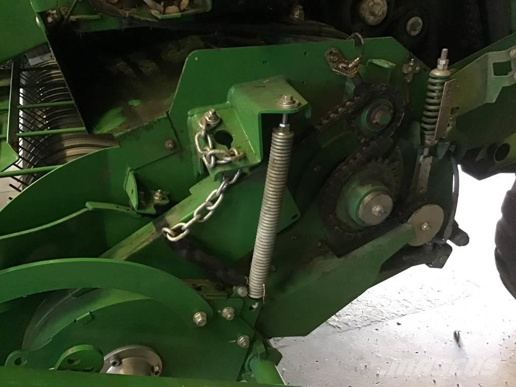 John Deere V461M محزمات مستديرة