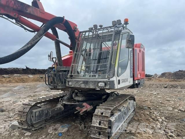 Sandvik Ranger DX800 معدات الثقب السطحي