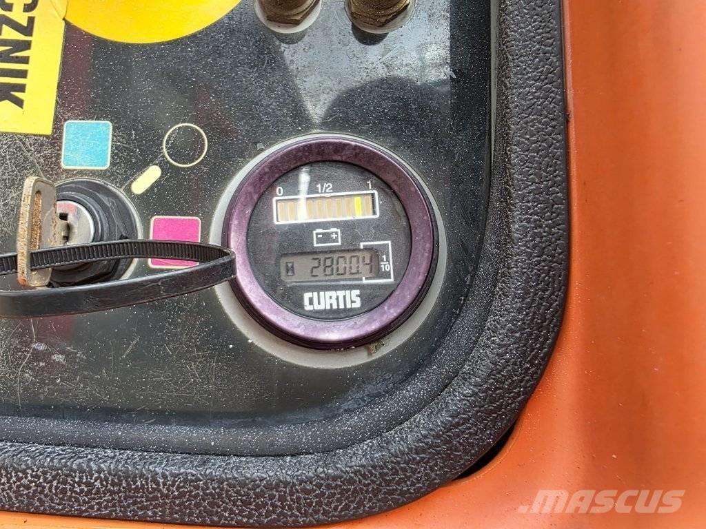 JLG 300 AJP رافعات سلة مفصلية