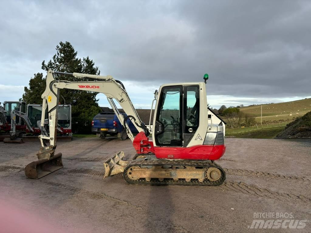 Takeuchi TB 250 حفارات صغيرة أقل من 7 طن (حفارات صغيرة)