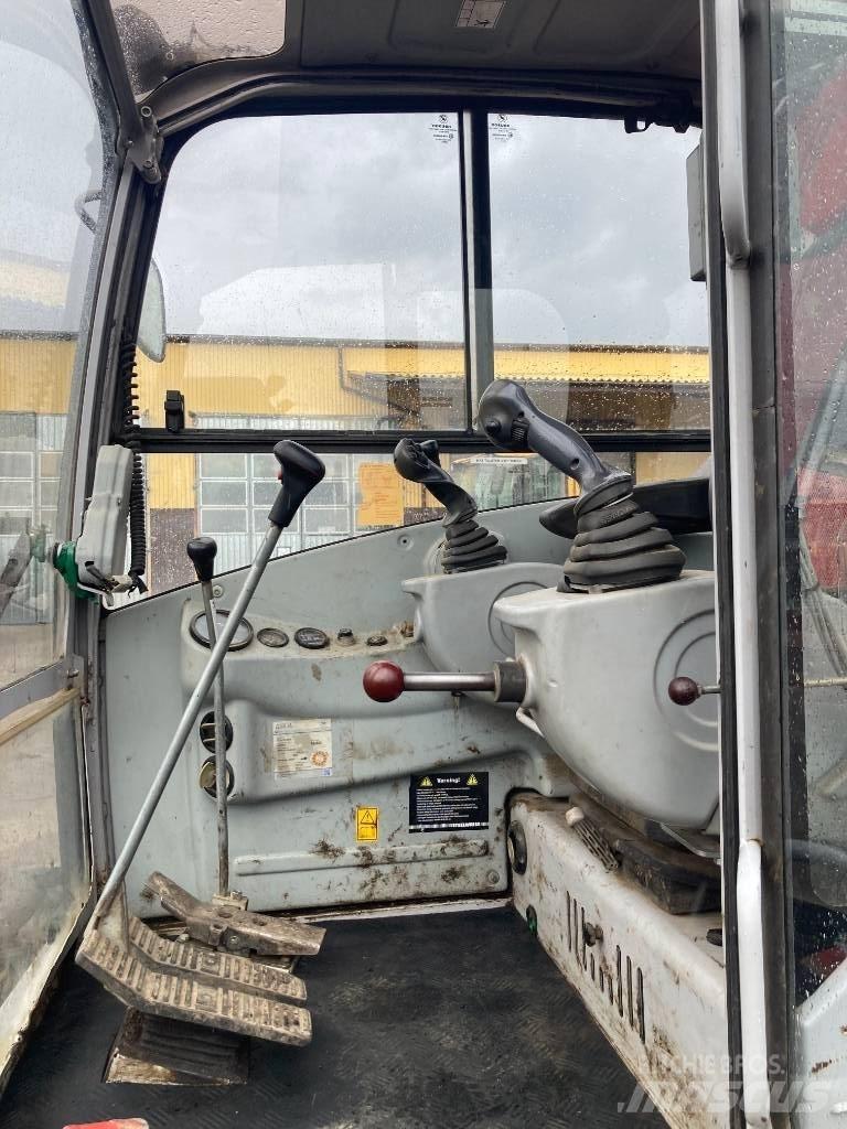 Neuson 8003 حفارات وسط 7 طن - 12 طن