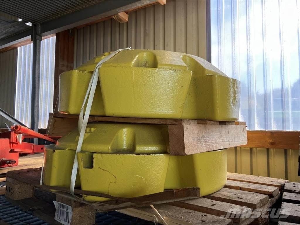 John Deere 620 kg ملحقات أخرى للجرارات
