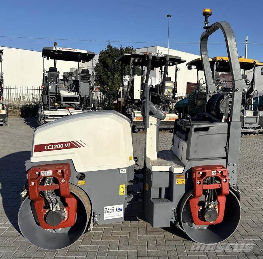 Dynapac CC 1200 VI مداحل ثنائية الاسطوانة