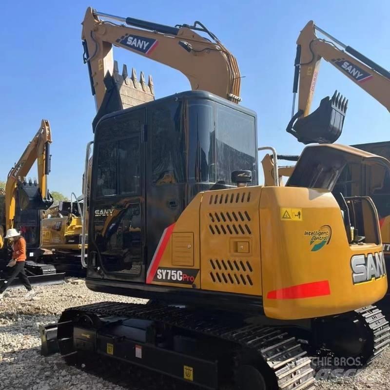 Sany SY 75 C pro حفارات زحافة