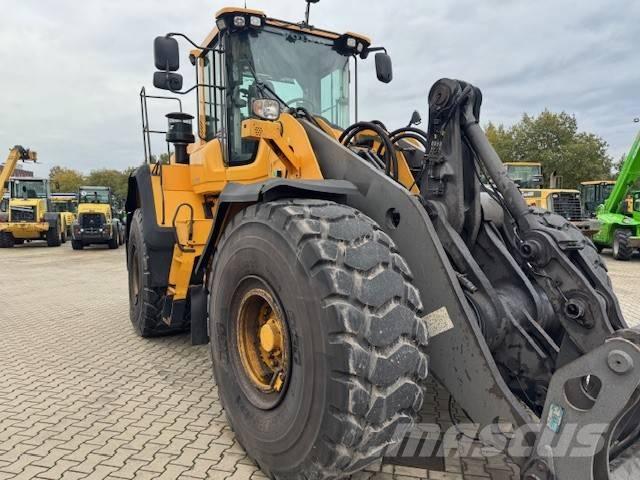 Volvo L 180 H لوادر بعجل