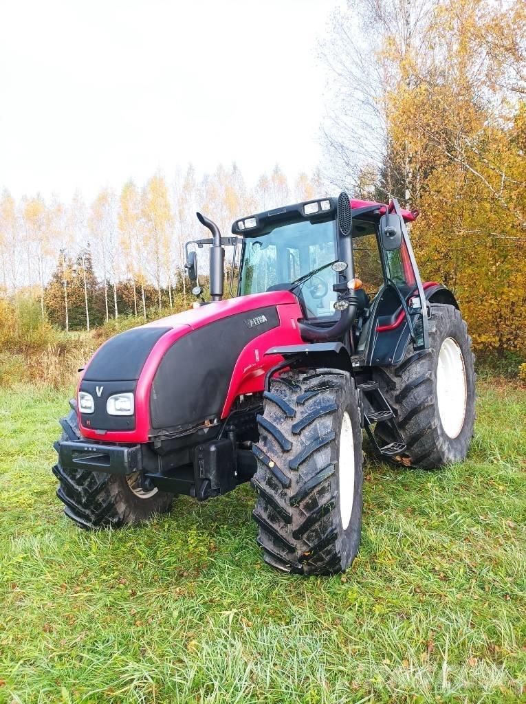 Valtra T 191 الجرارات