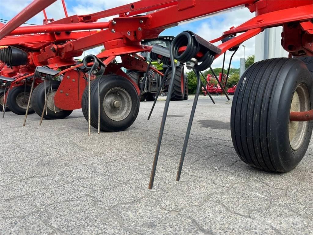 Kuhn GF6502 مكابس وميبسات التبن