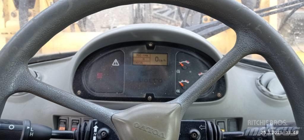 Volvo L 50 D لوادر بعجل