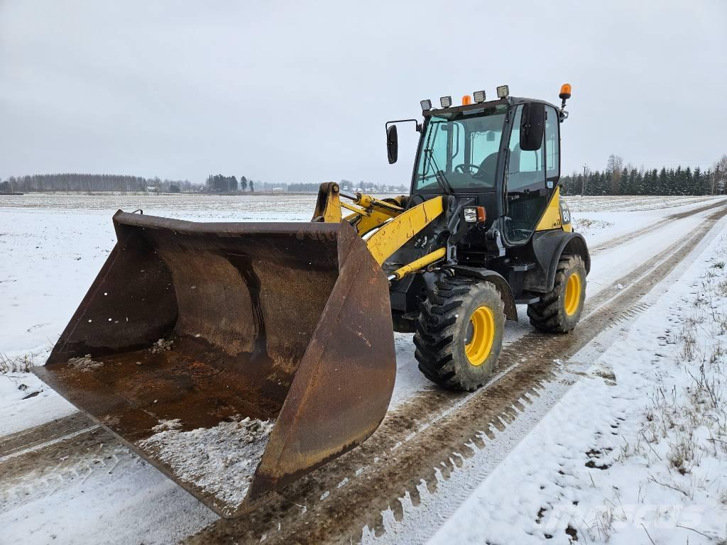 Komatsu WA80-6 لوادر بعجل