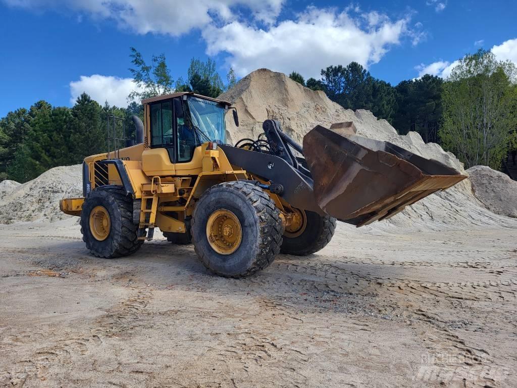 Volvo BM L150f لوادر صغيرة