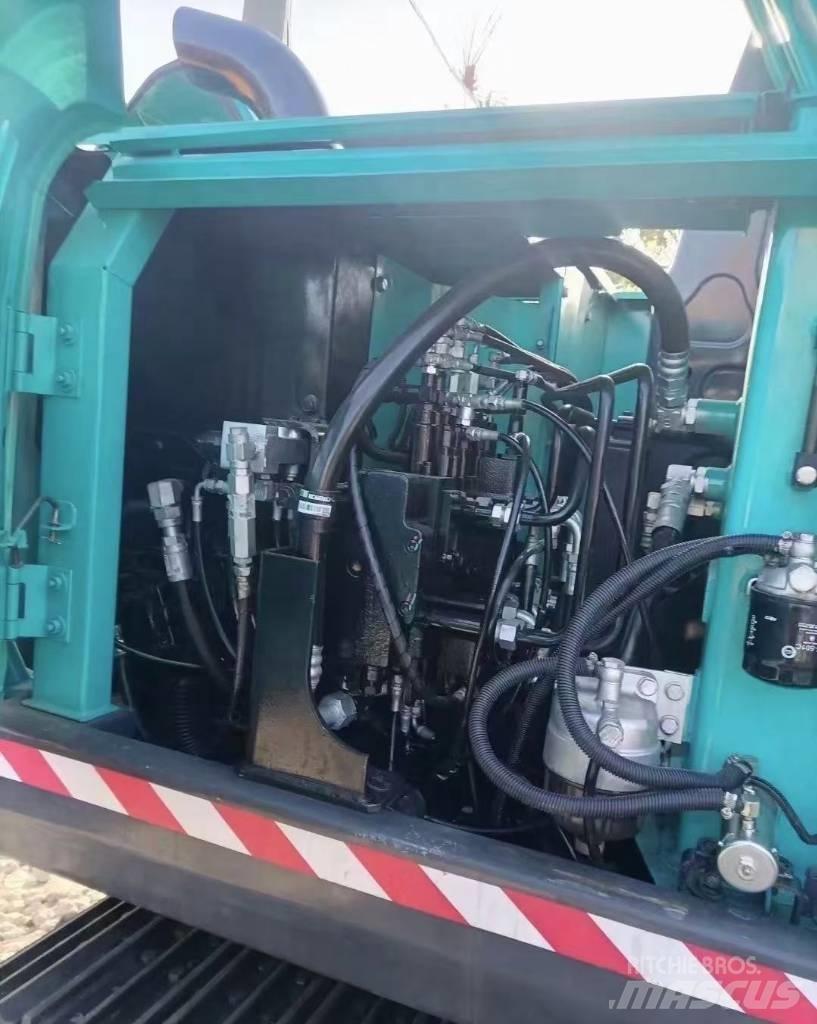 Kobelco SK 75 حفارات زحافة