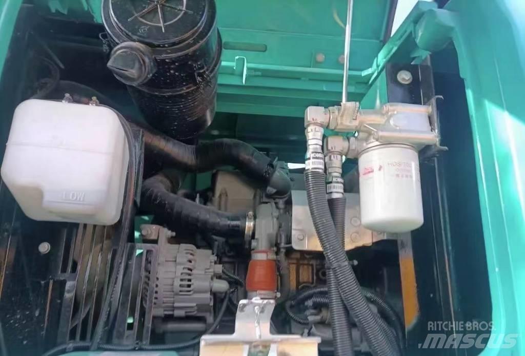 Kobelco SK 75 حفارات زحافة