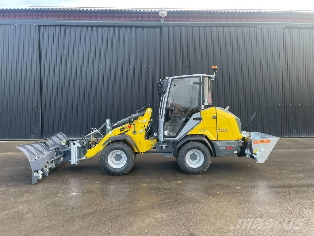 Wacker Neuson WL 28 لوادر بعجل
