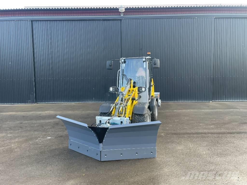 Wacker Neuson WL 28 لوادر بعجل