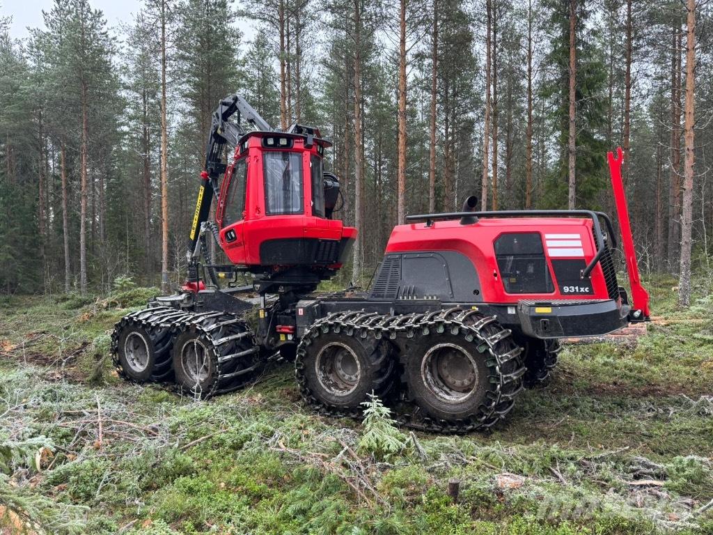 Komatsu 931 XC حصادات