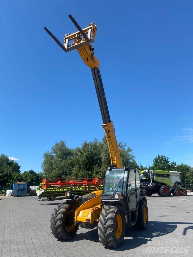 JCB 541-70 مناولات متداخلة