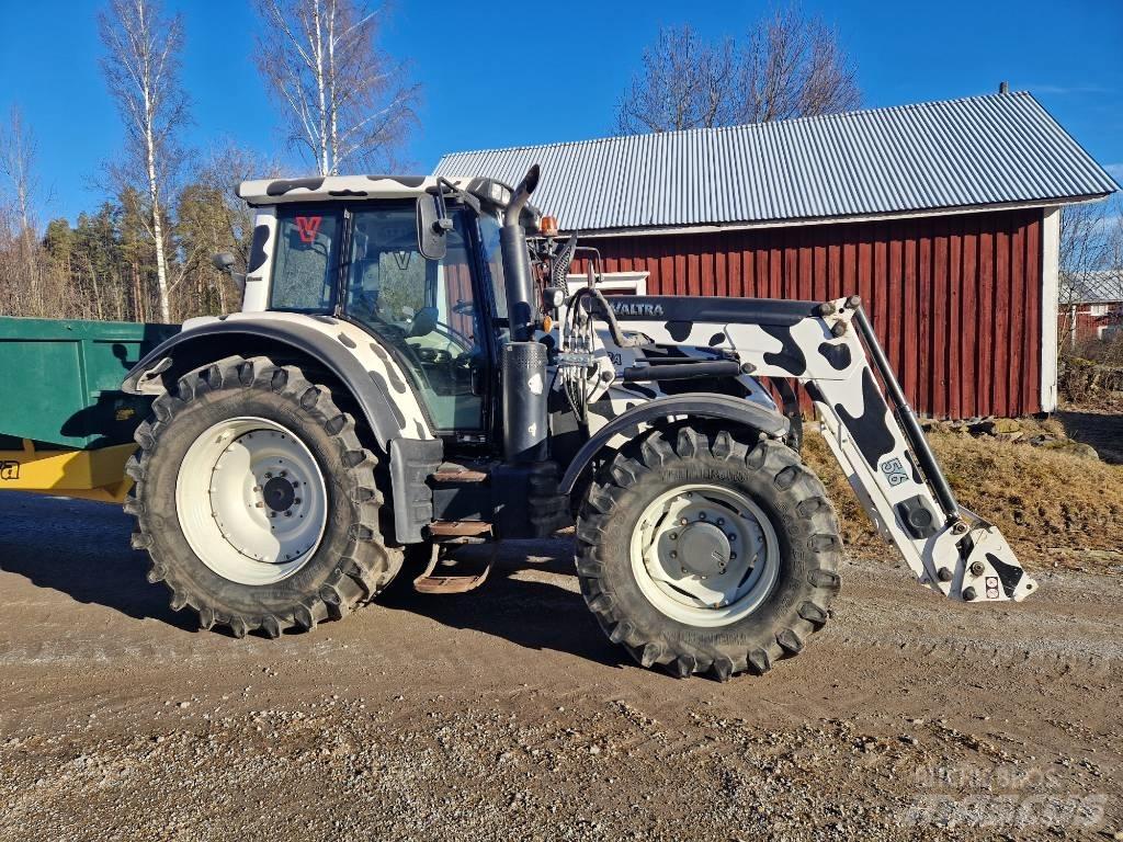 Valtra N 163 الجرارات