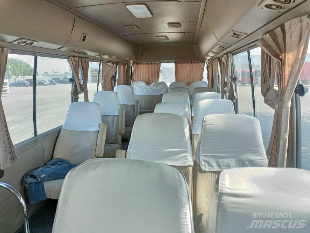 Toyota Coaster Bus حافلة صغيرة