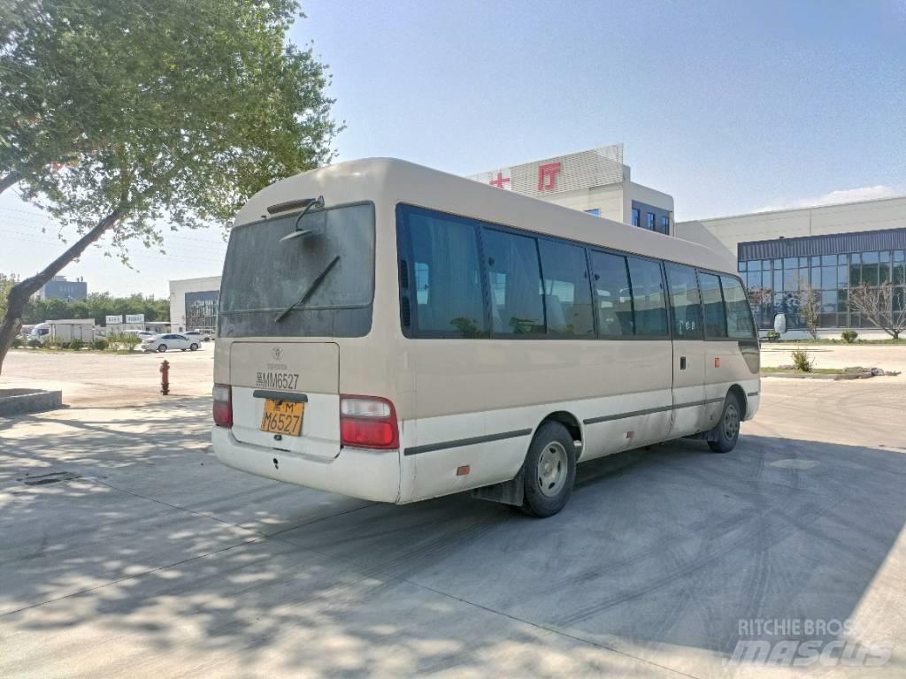 Toyota Coaster Bus حافلة صغيرة