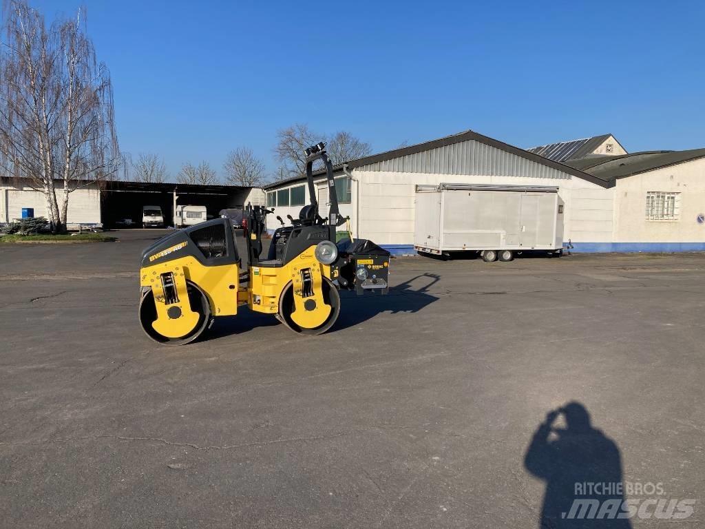 Bomag BW 138 AD-5 مداحل ثنائية الاسطوانة
