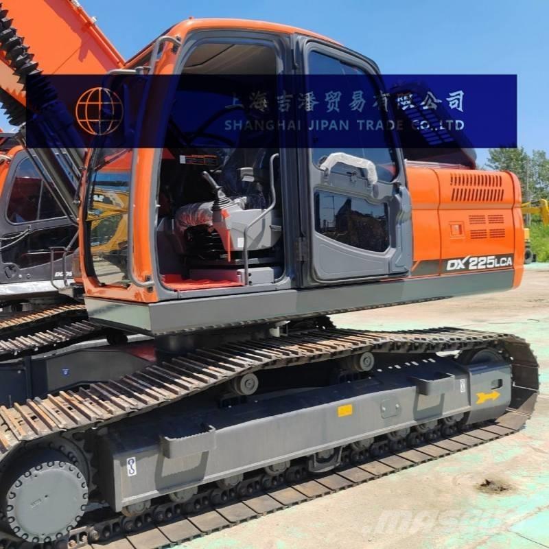 Doosan DX 225 حفارات زحافة