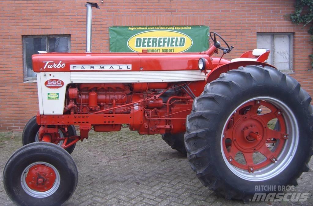 Farmall 560 الجرارات