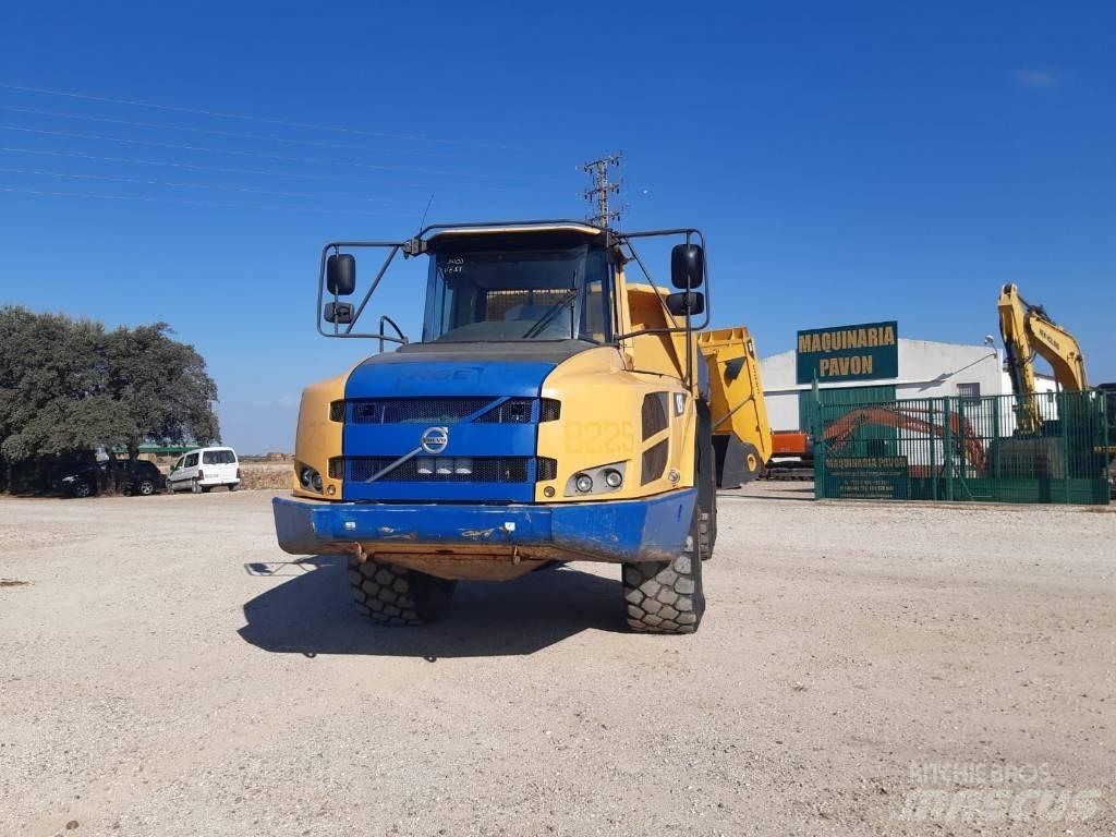 Volvo A 25 F ساحبات مفصلية