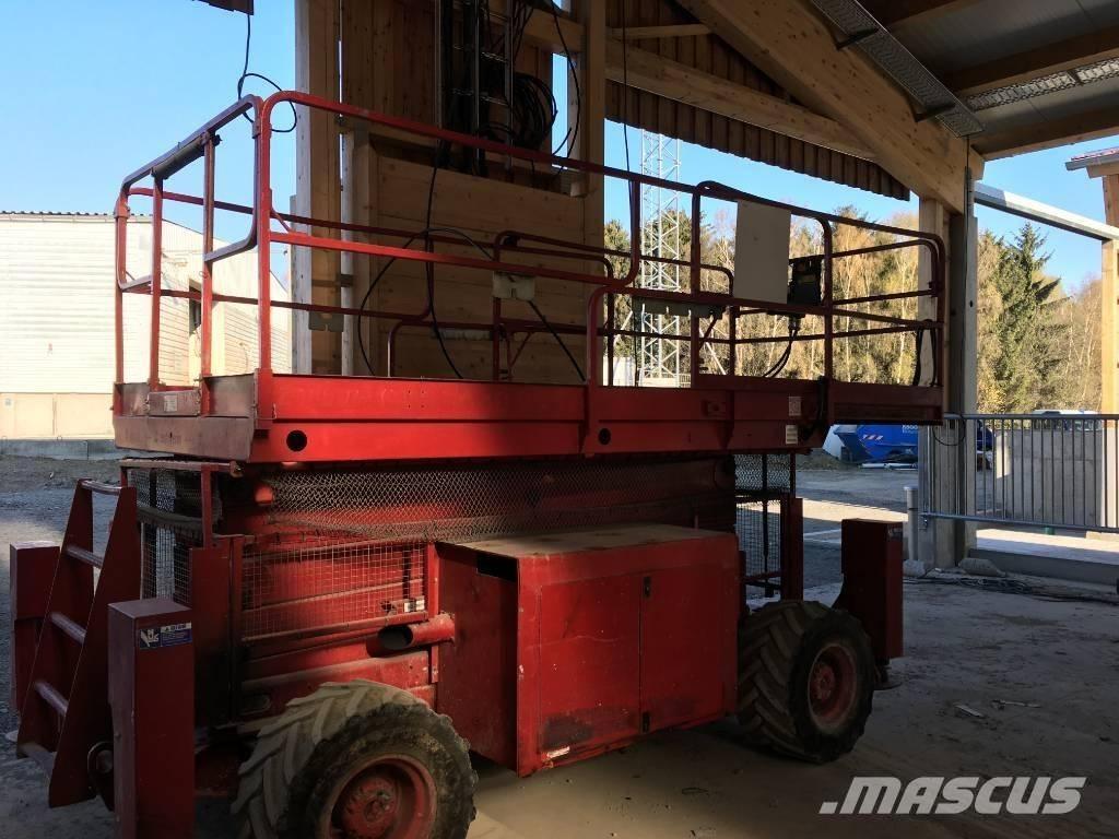 JLG 40 RTS (4x4) رافعات مقصية الشكل