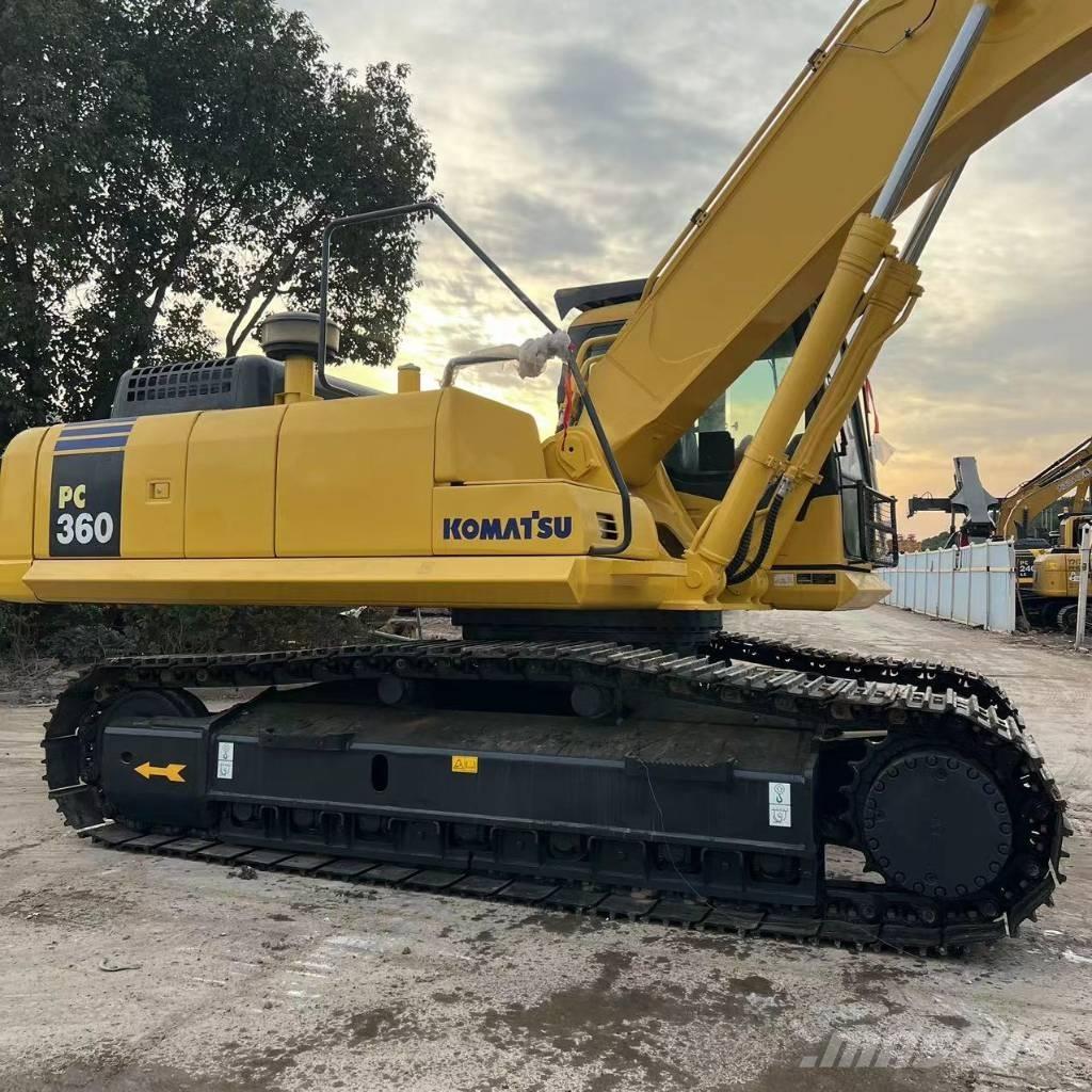 Komatsu PC 360-7 حفارات زحافة
