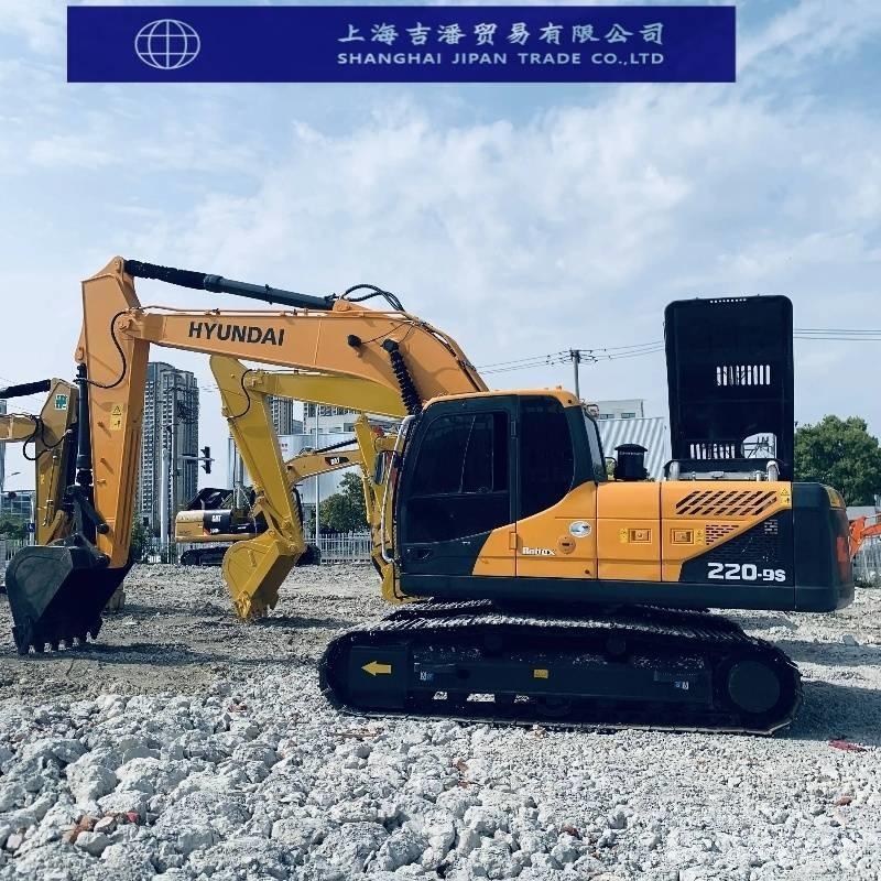 Hyundai R220 حفارات زحافة