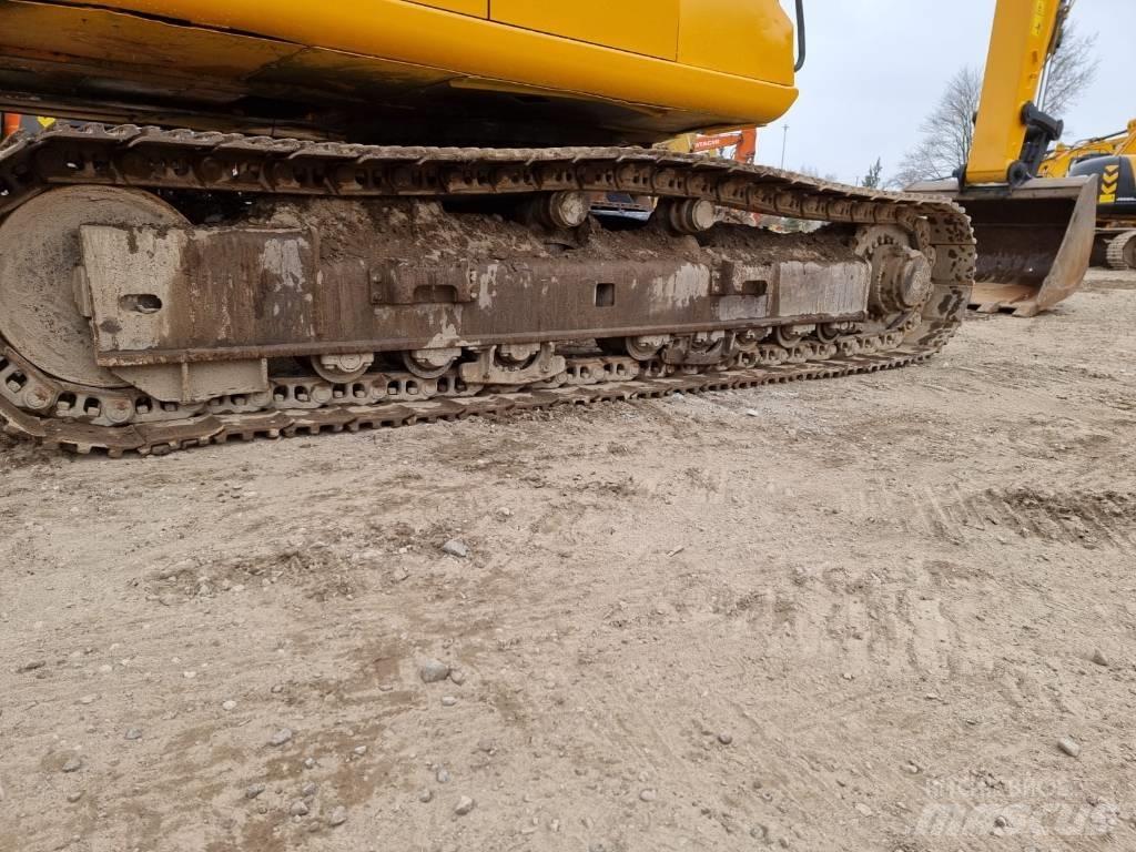 JCB JS 330 LC حفارات زحافة
