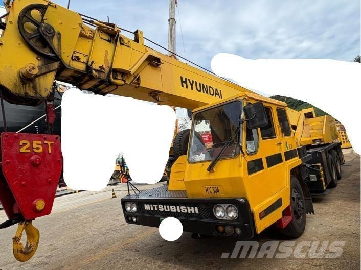 Hyundai HC 25 رافعات مجنزرة