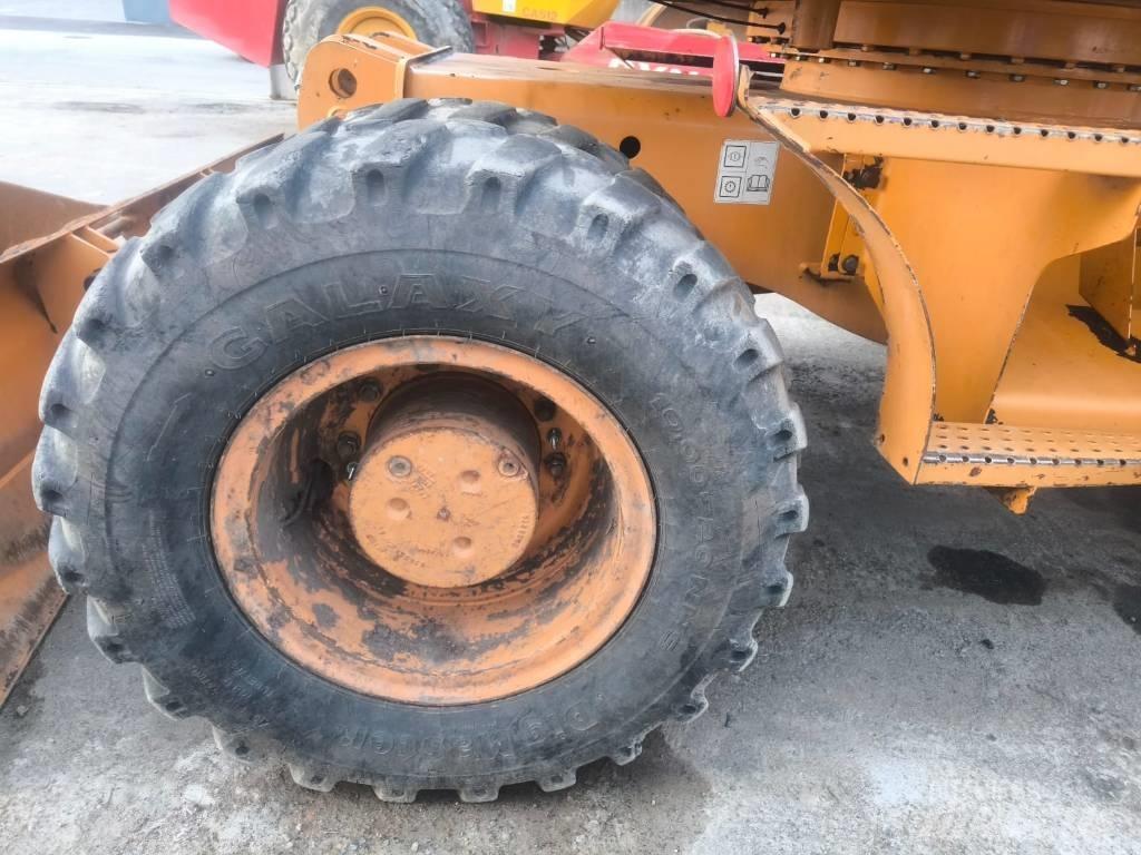 Case IH WX 145 حفارات بعجل