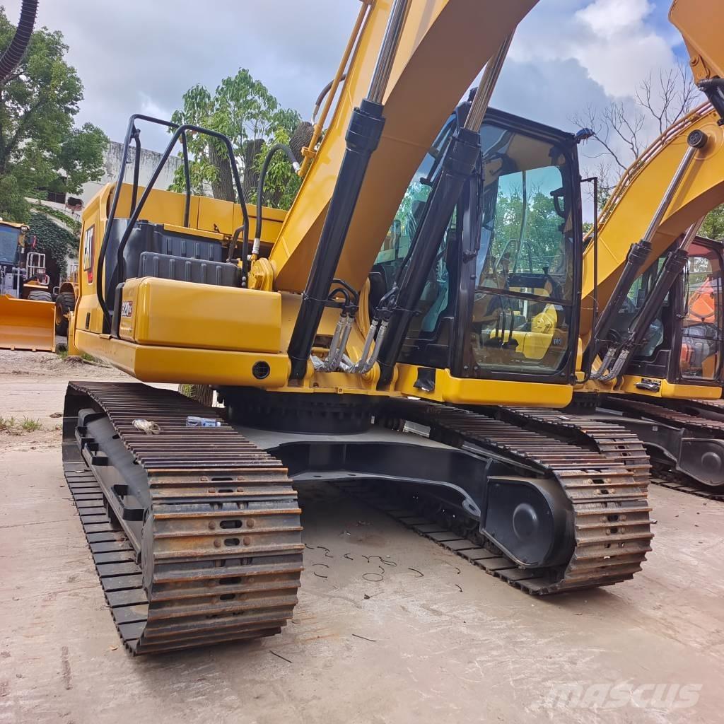CAT 320 GC حفارات زحافة