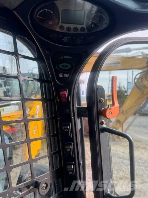 Bobcat S 530 لوادر انزلاقية التوجيه