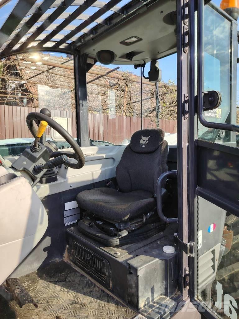 Bobcat TL 38.70 Agri مناولات متداخلة