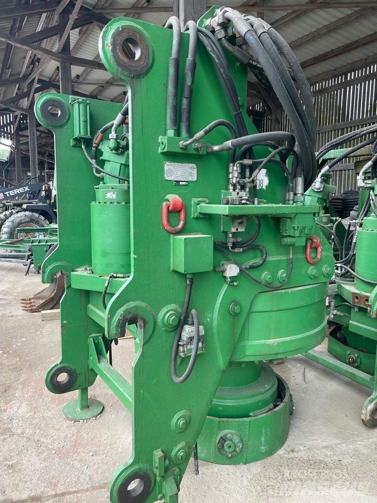 Delmag RH 28 / 32 مثاقيب ثقيلة